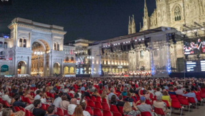 Allianz, UniCredit e Esselunga al fianco della Filarmonica della Scala per il primo concerto in presenza dopo il lockdown che ha radunato in Piazza del Duomo a Milano 2.600 spettatori