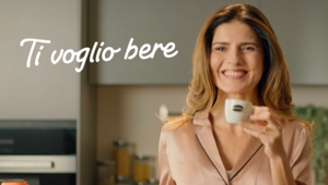 Caffè Motta torna on-air con il nuovo spot televisivo "Un piacere… che chiama!" in onda su Canale 5 Caffè Motta torna on-air con il nuovo spot televisivo "Un piacere… che chiama!" in onda su Canale 5