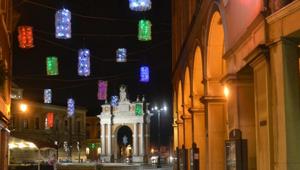 La Romagna si accende della magia del Natale tra luminarie, Ice Carpet, video mapping, presepi e mercatini