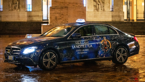 Un Night Bus a due piani e 195 taxi per The Night Is Yours Tour, l'evento itinerante firmato MKTG (Dentsu Aegis Network) per Estée Lauder