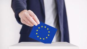 Il Gruppo 24 Ore raddoppia l’informazione su carta, web, radio e agenzia di stampa per le elezioni europee. Campagna pubblicitaria a cura di Simonetti Studio