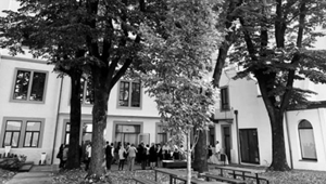 PV Agency festeggia i suoi 45 anni con un evento in Casa Emergency e guarda al futuro investendo in IT e social. Tra le gare vinte quest'anno il #BornToCelebrate Tour per Valentino