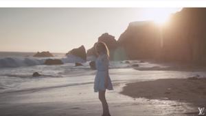 Louis Vuitton lancia la nuova fragranza con un nuova campagna. Protagonista Emma Stone