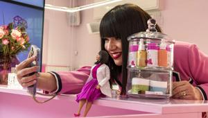 Barbie, per la festa della Donna, celebra un nuovo modello di ispirazione ed empowerment annunciando Cristina Fogazzi Role Model Barbie per l'Italia e svelabdo una bambola One Of A Kind con le sue sembianze