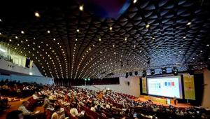 Affluenza record, a Firenze, al 37th European Peptide Symposium & 14th International Peptide Symposium. Oltre 1000 i partecipanti provenienti da 45 paesi