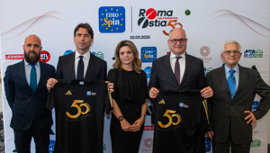 Eurospin RomaOstia Half Marathon compie 50 anni. In Campidoglio il lancio della nuova edizione che punta a più di 12mila iscritti. adidas è Technical Partner. Onorato: "Un'importante vetrina per la nostra città e le bellezze dell'Eur e di Ostia"