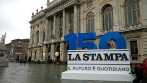 Evento a Torino per i 150 anni de La Stampa. La raccolta nazionale del quotidiano a Manzoni