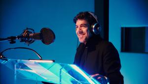 BMW inaugura una nuova era per la mobilità elettrica con una campagna che affida a Pierfrancesco Favino il ruolo di voce e volto del cambiamento. Firma Monks Milan