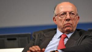 Mediaset: l'assemblea approva il trasferimento della sede legale in Olanda. Confalonieri confermato presidente. Secondo trimestre da record per la raccolta, ad aprile e maggio raddoppiata rispetto al 2020