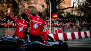 Ferrari sceglie Crunch Communication e Oxygen Live per trasformare Milano in un circuito automobilistico in occasione dell'evento di lancio della partnership pluriennale con UniCredit