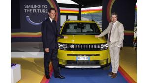 Fiat festeggia 125 anni 'Smiling to the future'. Al Lingotto debuttano la Grande Panda con un video di M&C Saatchi scandito da 'La Felicità' di Al Bano e la 500e Giorgio Armani con un nuovo spot