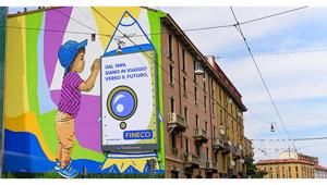 Due murales per un solo messaggio di speranza sui muri della sede milanese di Fineco