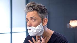 Fiorello si fa la barba nel nuovo spot Wind diretto da Vincenzo Gasbarro per il lancio di Wind Magnum