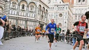 San Benedetto disseta gli atleti della Firenze Marathon con il 'Progetto Ecogreen'