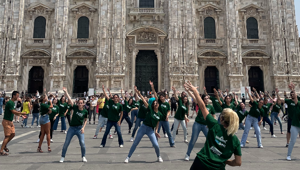 Il Flashmob di Levissima+ e WellDance colora Piazza del Duomo a Milano per un momento di spensieratezza e positività