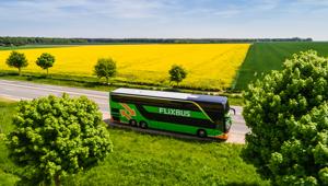 FlixBus: al via la collaborazione con Adriver per la pubblicità OOH sugli autobus