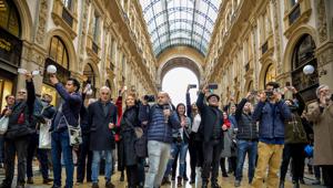 Blue Note Milano ha festeggiato i 15 anni di attività con un flash mob, nella Galleria di Milano, curato da Casta Diva Group con la partecipazione dell’Italian Gospel Choir