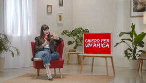 Fondazione Vodafone lancia il video manifesto del progetto #ChiedoPerUnAmica con We Are Social e un'app contro la violenza domestica verso le donne