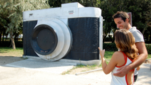 Emilia Romagna XXL: itinerario pop tra gli oggetti fuori misura della Regione