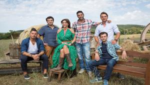 Il Contadino cerca moglie torna su FoxLife con la terza stagione. Conduce Ilenia Lazzarin e Radio Italia è la radio ufficiale del reality