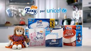 Foxy sostiene Unicef nel suo impegno per i bambini con 'Adotta una Pigotta'. Initiative pianifica la campagna