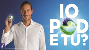 Totti torna in campo come Mister nei nuovi spot di Dash Pods con la regia di Paolo Genovese. Creatività di Enfants Terribles