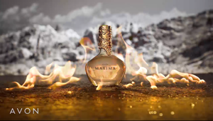 Avon porta in tv la nuova linea di fragranze di coppia Maxima e Maxime