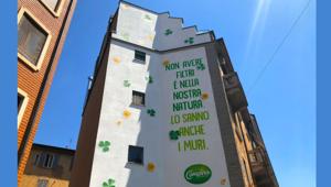 FrieslandCampina lancia in Italia la sua linea di formaggi e si affida a DUDE con una campagna OOH. Il planning a GroupM