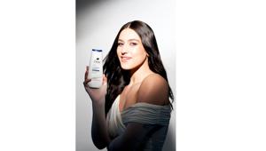 Nasce Dove Advanced Care il nuovo docciaschiuma per una pelle morbida effetto crema per 24 ore. La cantautrice Gaia Gozzi al fianco del brand nella nuova campagna di comunicazione integrata firmata Ogilvy