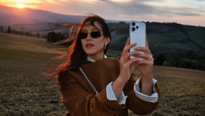 OPPO lancia a Milano la nuova Reno15 Series con un evento presso THE FLO insieme alla cantante Gaia Gozzi