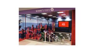 M&C Saatchi trasforma una fermata della metro in una galleria d'arte per Generali