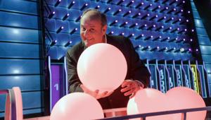 Promosso in prime time il game show 'The Wall' condotto da Gerry Scotti