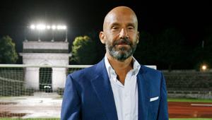Gianluca Vialli nella squadra di 'History of Football' insieme a Mario Kempes, Pelè e David Villa
