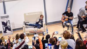 La location milanese Gadames 57 ospita il raduno dei fan di Gianna Nannini