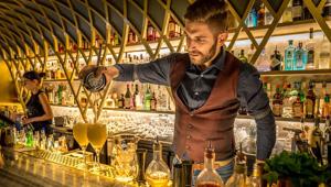 Gin & Sound prepara un weekend di Halloween tra degustazioni, mixology e musica. Organizza Arte del Vino e Tipico Eventi