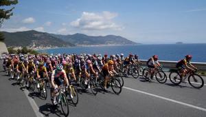 Nella Giornata Internazionale della Donna, il Giro d'Italia Women e la sua Maglia Rosa sono in diretta su RTL 102.5