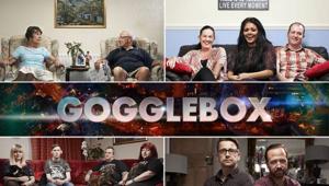 Italia 1 sperimenta il fixed-show e lancia in Italia “Gogglebox”, il programma che “guarda chi guarda la tv”