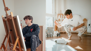 Pandora presenta "Love Machine", l'installazione artistica realizzata in collaborazione con Greg Goya per San Valentino