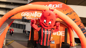 ZooCom (gruppo TNGP) accende San Siro per Grenade: un'attivazione ad alto impatto per la partita Milan-Parma conquista i tifosi
