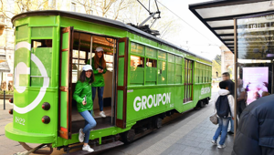 Il Beauty Tram di Groupon tra le vie di Milano con IGPDecaux e Access
