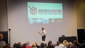 La formazione imprenditoriale per la prima volta al Cosmoprof, fiera dedicata al settore hair&beauty. Lele Canavero presenta gli ‘Imprenditori della Bellezza’
