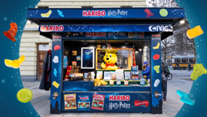 Wave trasforma l'edicola in Darsena a Milano per celebrare la Limited Edition Haribo x Harry Potter