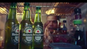 Heineken lancia la nuova campagna firmata LePub “Un brindisi ai tifosi, quelli veri” a sostegno dell’inclusività nel mondo del calcio