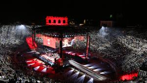 All'Arena di Verona torna l'evento musicale Heroes. Aperol è title sponsor