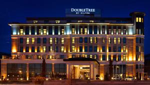 Hilton sceglie Mediacom per il media globale