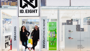 Id.Eight sigla un accordo con Grandi Stazioni Retail: a Torino Porta Nuova sono disponibili le sneaker italiane fatte con gli scarti alimentari