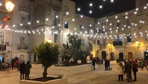 Ikea Bari compie dieci anni e regala una piazza alla città