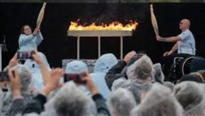 Milano Cortina 2026: la Fiamma Paralimpica parte da Stoke Mandeville per un viaggio di 2.000 km