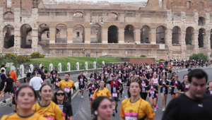Wizz Air Rome Half Marathon 2026: record di 40mila podisti e festa del running nel cuore della Capitale con 70 mila persone al Villaggio in tre giorni