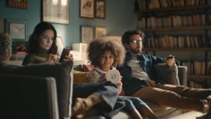 Un nuovo appello alla tenerezza: tornano i bambini di Tenderly e Armando Testa